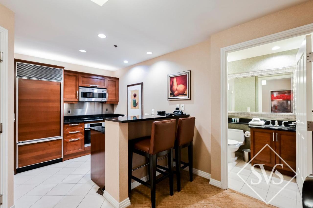 One-Bedroom PH Floor Strip View & Balcony