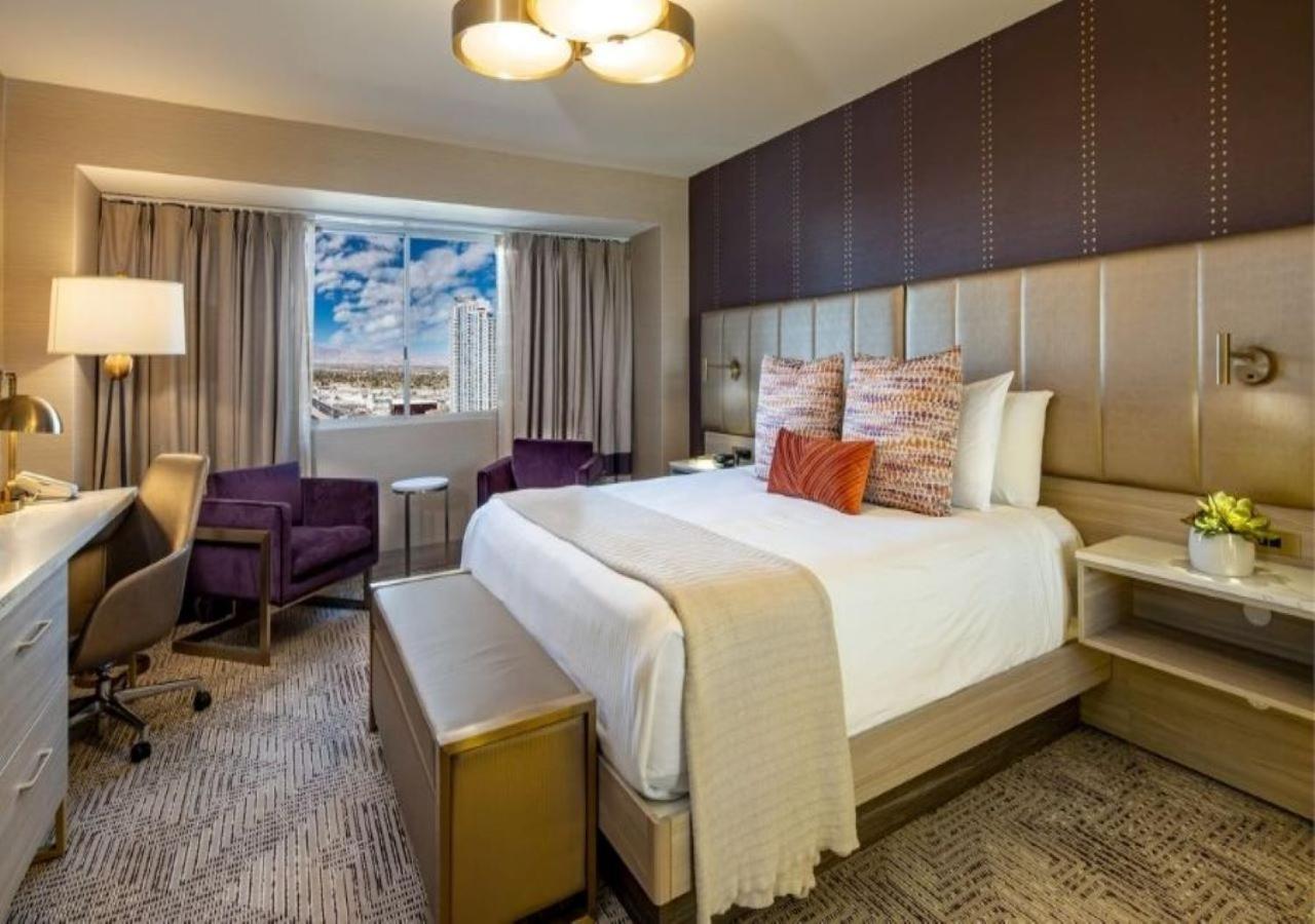 Marra Style Kamer met Kingsize Bed en Uitzicht op het Centrum