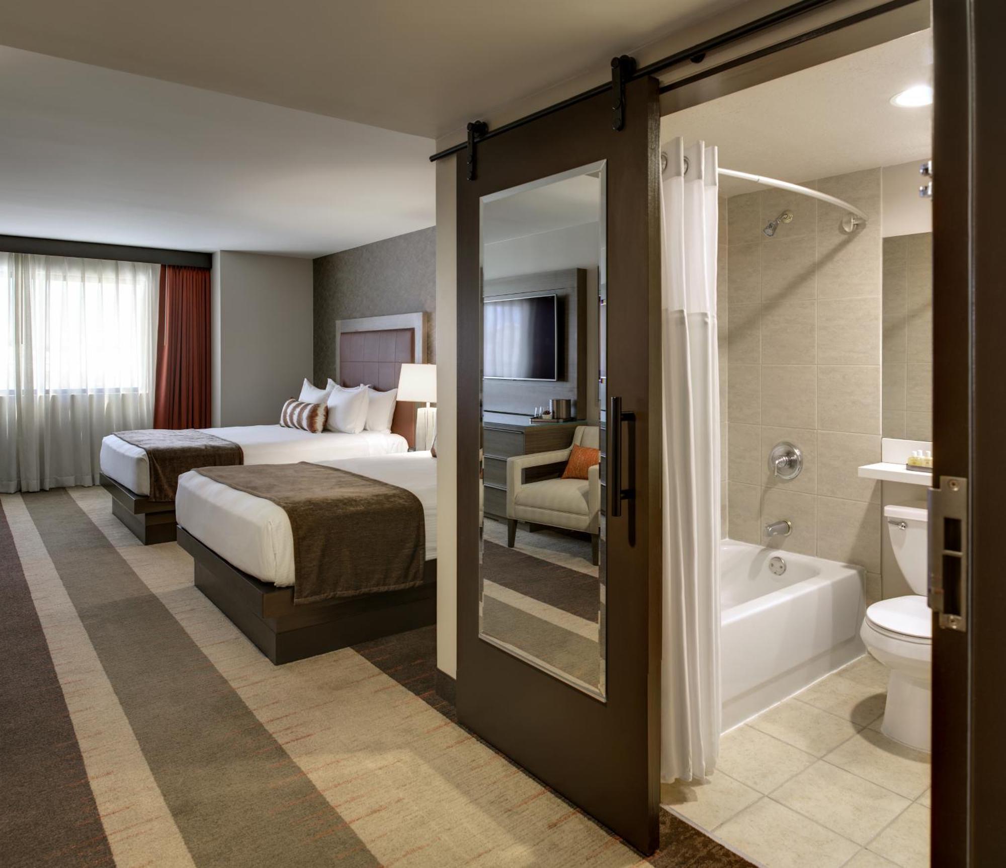 Deluxe Room - Bed Type Assigned at Check-In