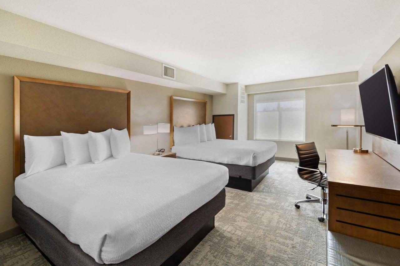 Queen Room Two Queen Beds Disability Access or Non-Smoking