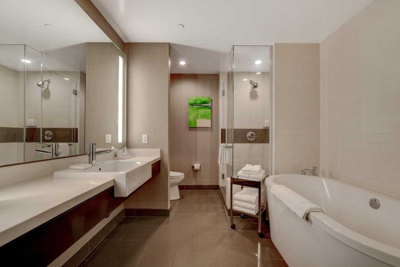 Suite City View