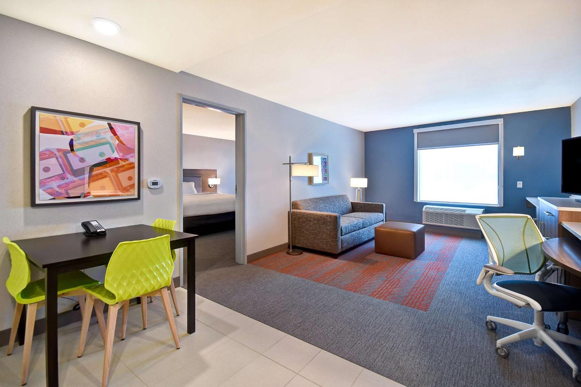 One-Bedroom King Suite Non-Smoking