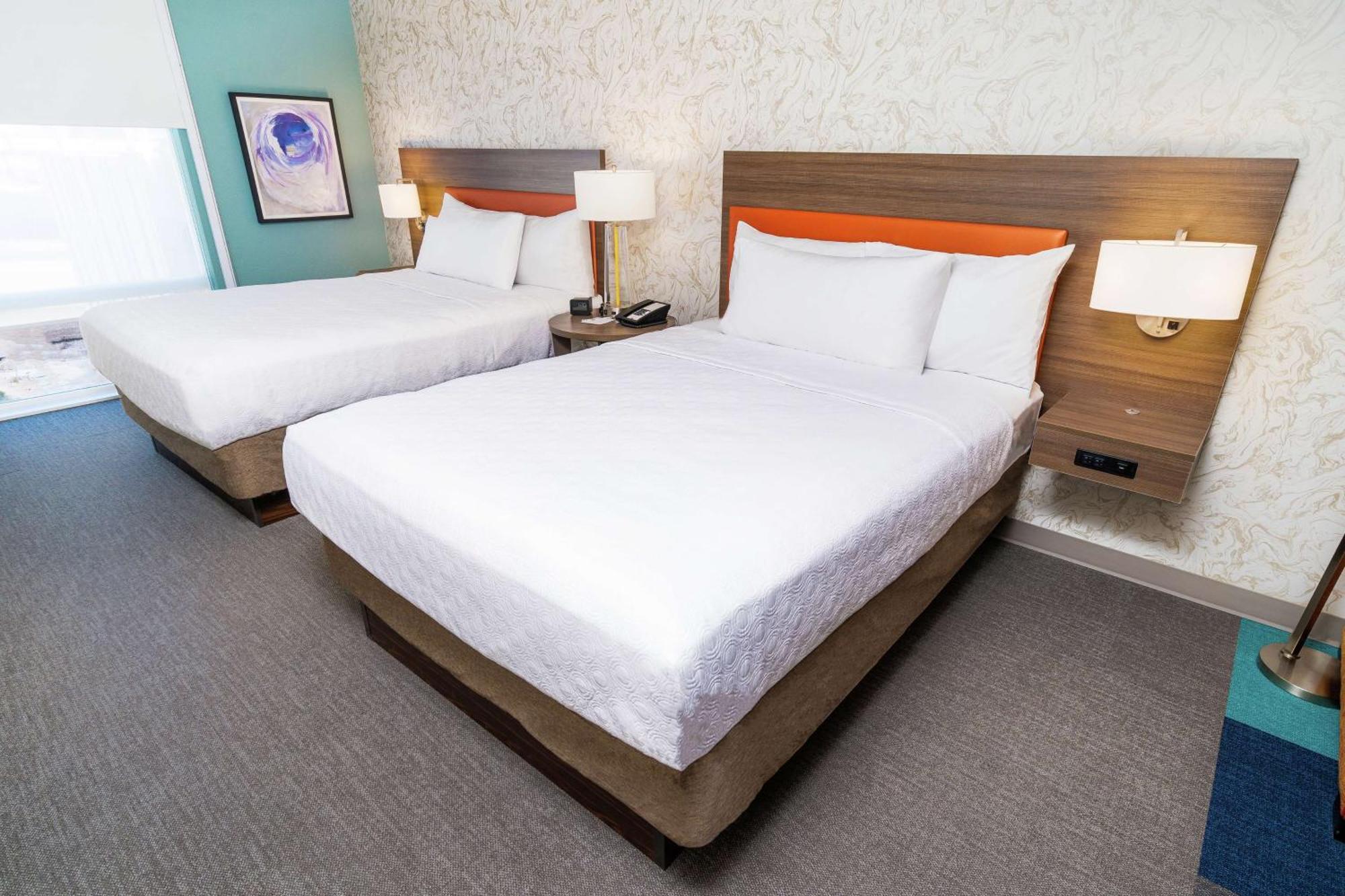 Queen Studio Two Queen Beds Non-Smoking