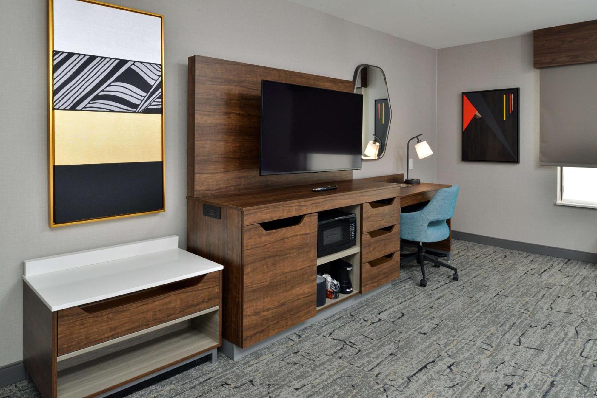 Queen Room with Two Queen Beds - Mobility and Hearing Access/Non-Smoking,1551640804:JPEG