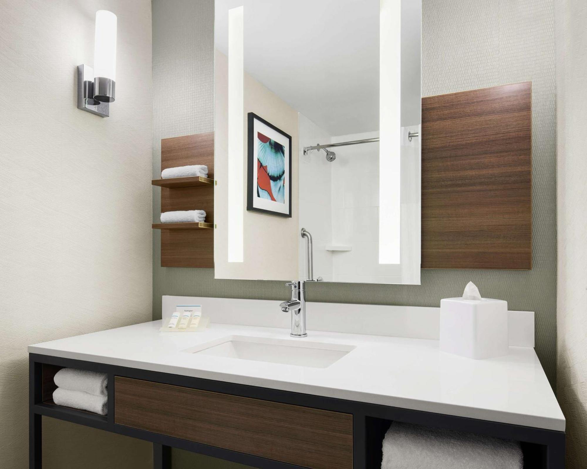 Junior King Suite Seating Area