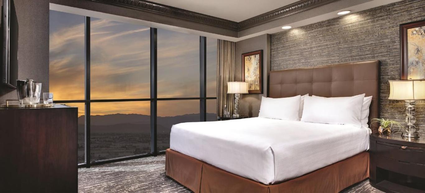 Tower One Bedroom Suite + Tower Premium Two Queen Room