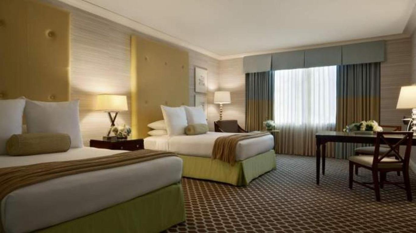 Palace Executive Suite 1 King Bed 2 Queen Bedroom