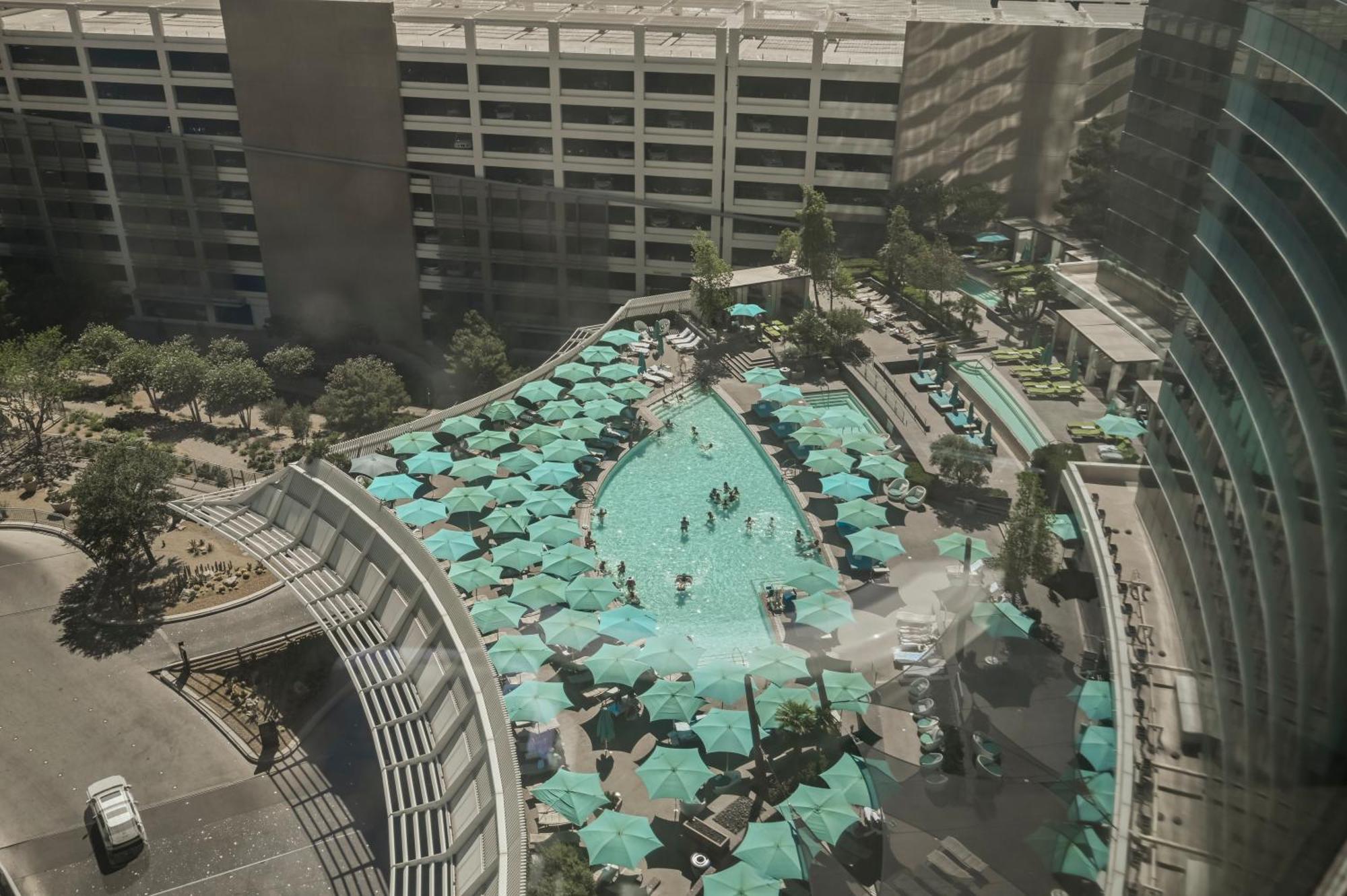 One Bedroom City Center View