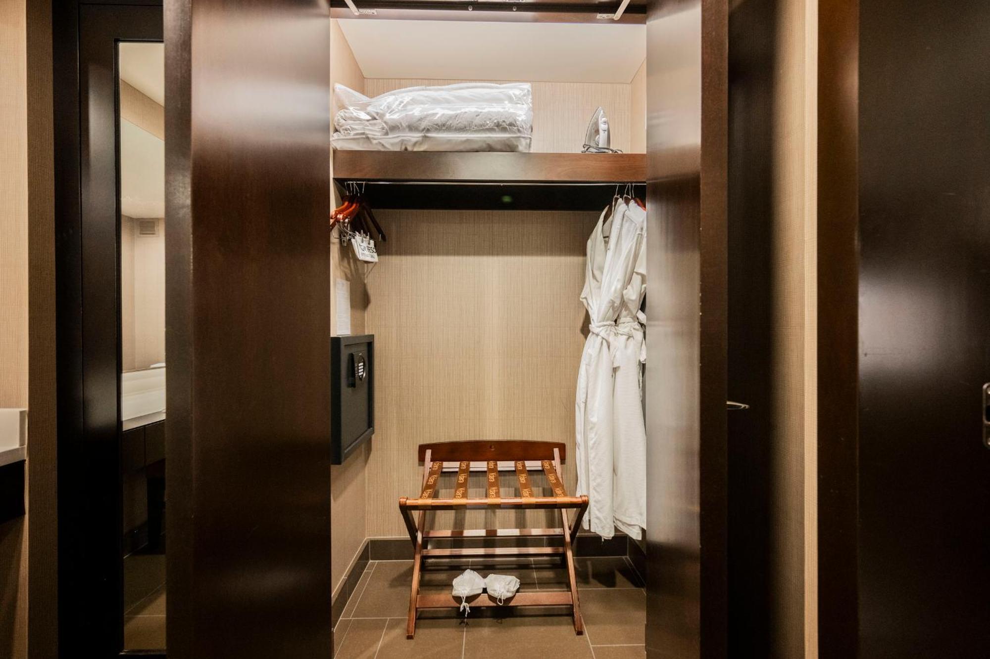 One-Bedroom PH Floor & Strip View