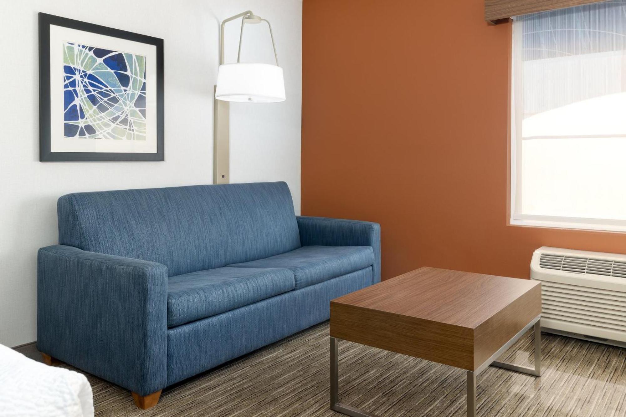 Suite Two Queen Beds