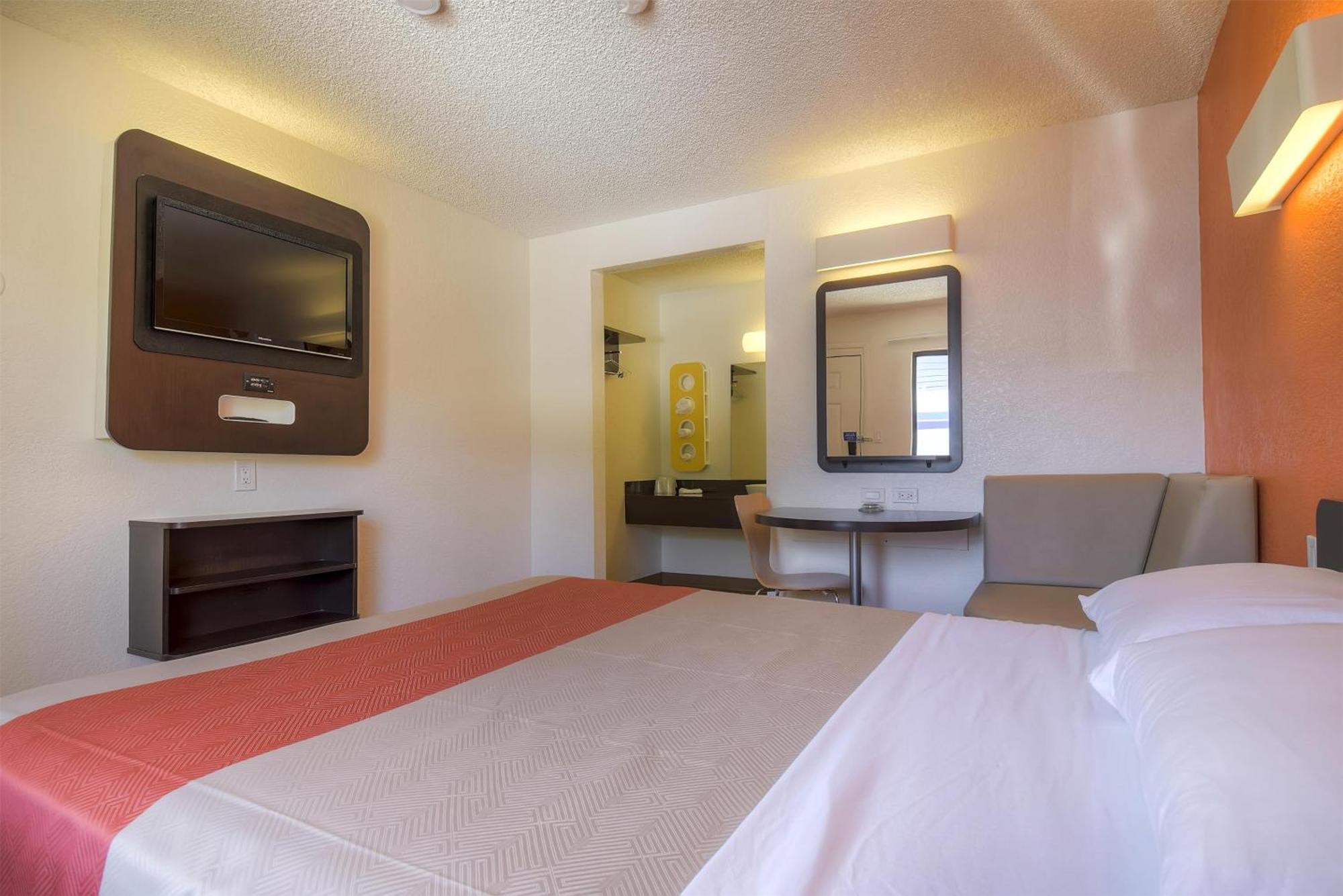 King Room Non-Smoking
