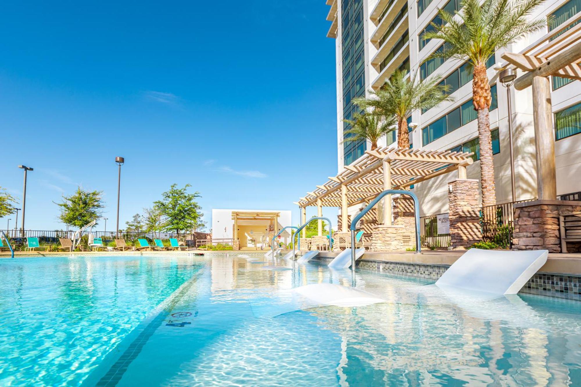 King Suite with Pool View,1681766240:JPEG