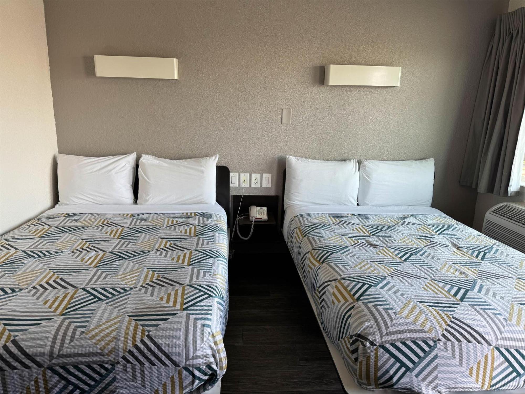 Premium Quadruple Room,1694534479:JPEG