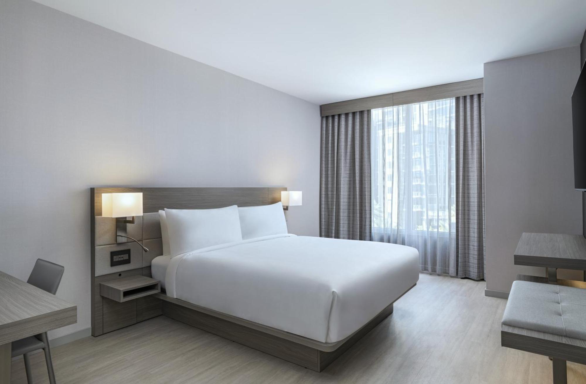 Symphony King Suite