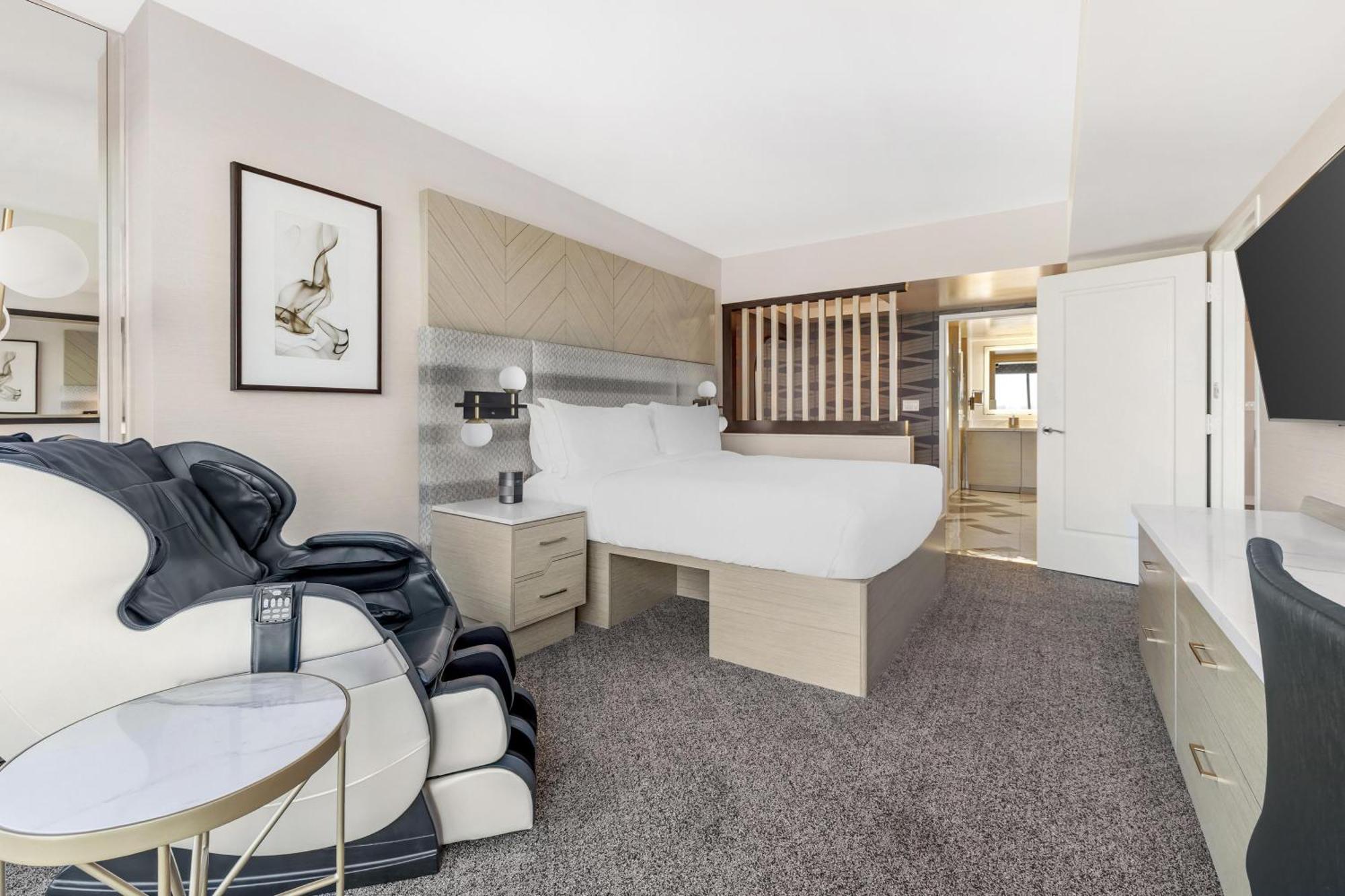 One-Bedroom King Suite Sofa Bed