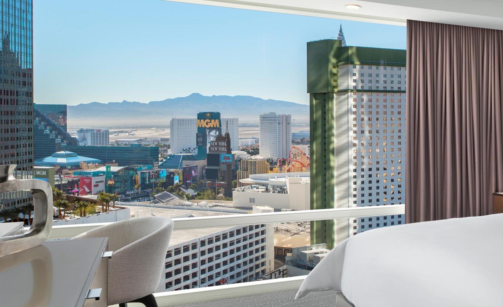 Corner Suite Panoramic View