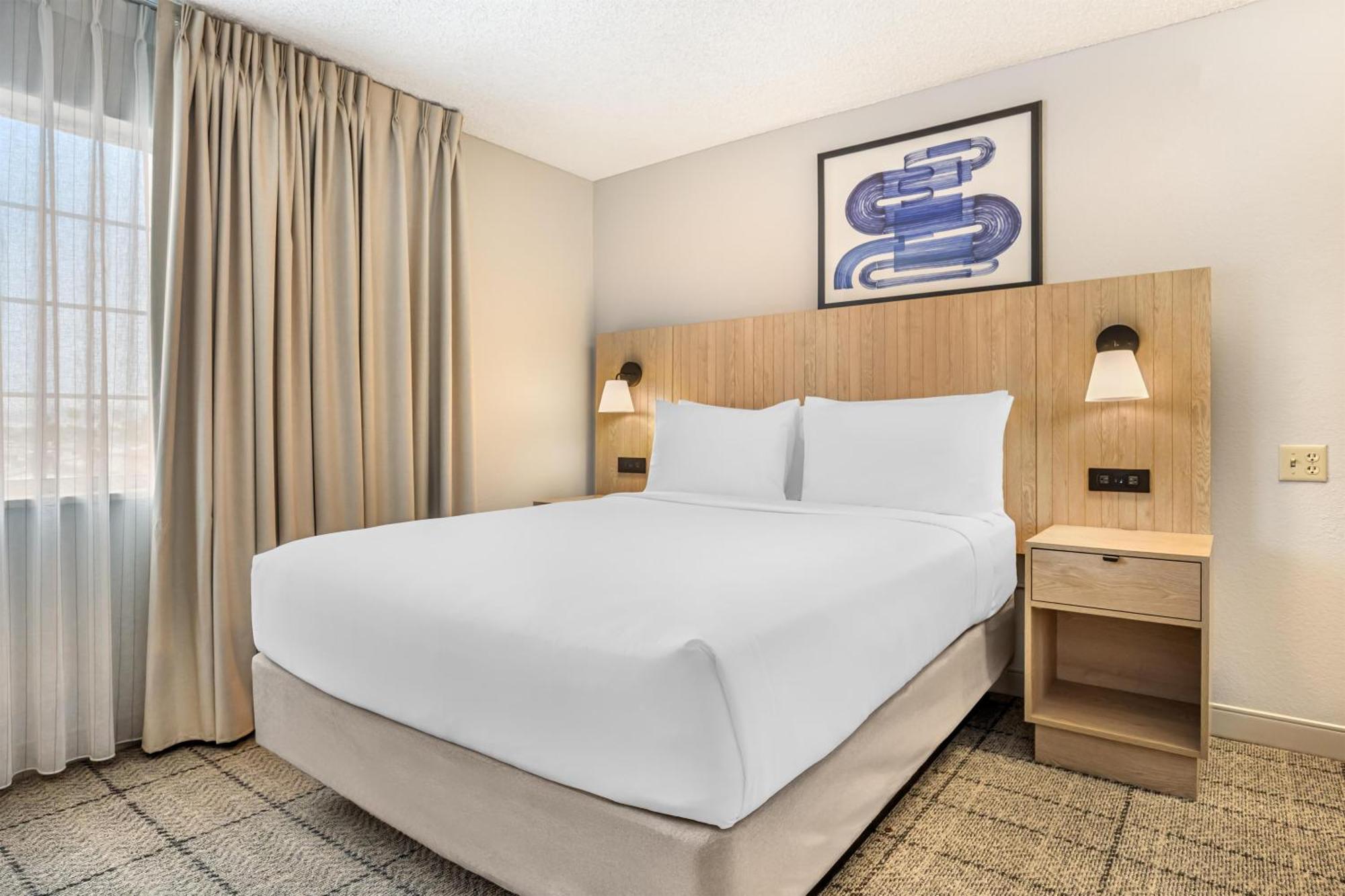 One-Bedroom Suite Two Queen Beds