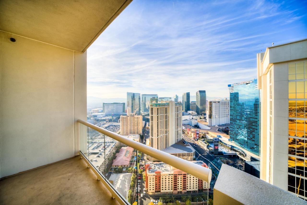 Deluxe Balcony Adjoining Suite