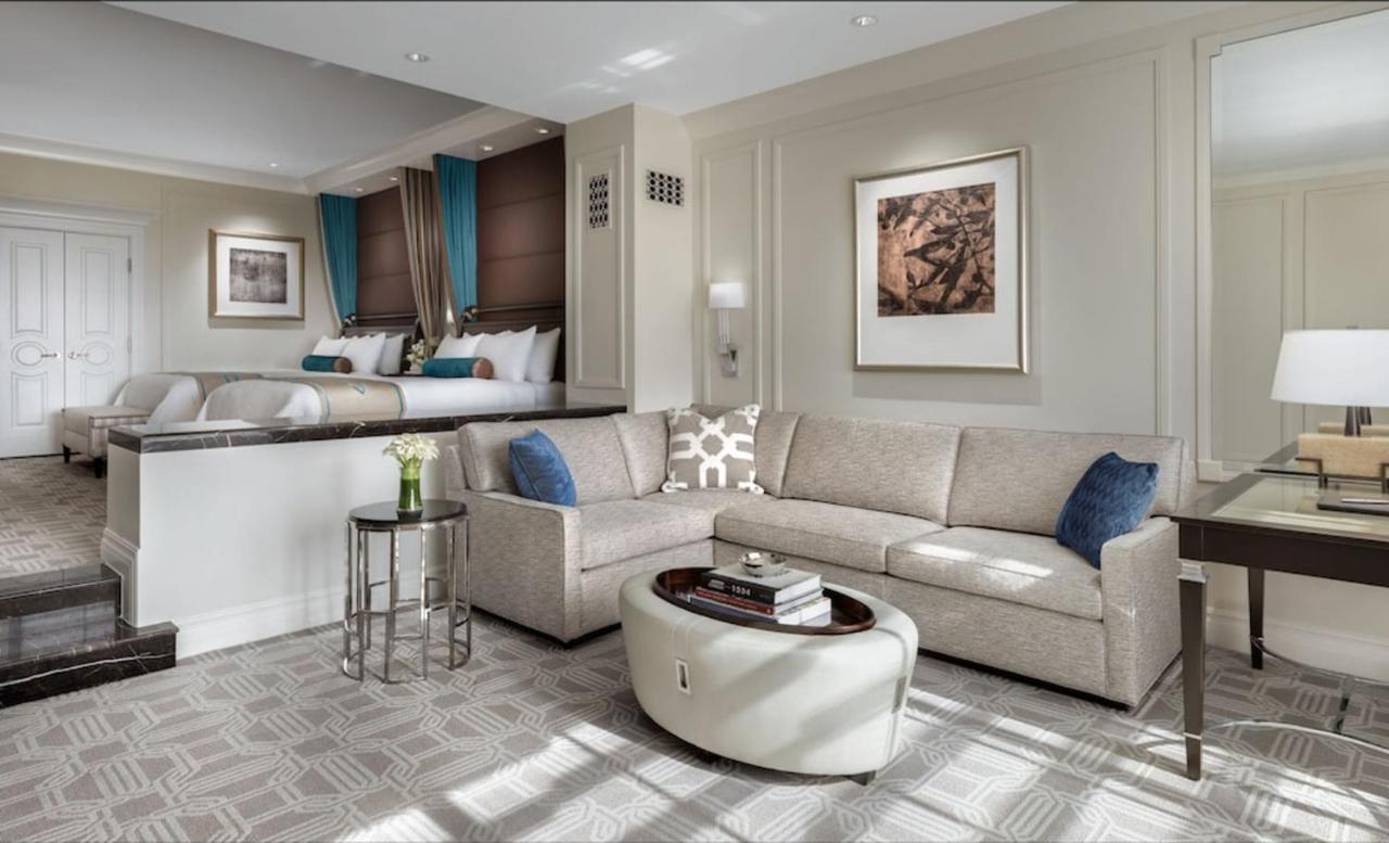 Prestige Luxury King + Luxury 2 Queen Suite