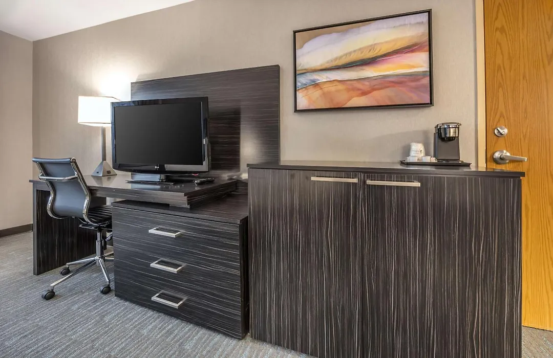 Best Western Plus North Las Vegas Inn & Suites-1