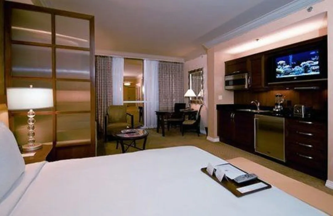 The Signature At Mgm Grand - All Suites-1