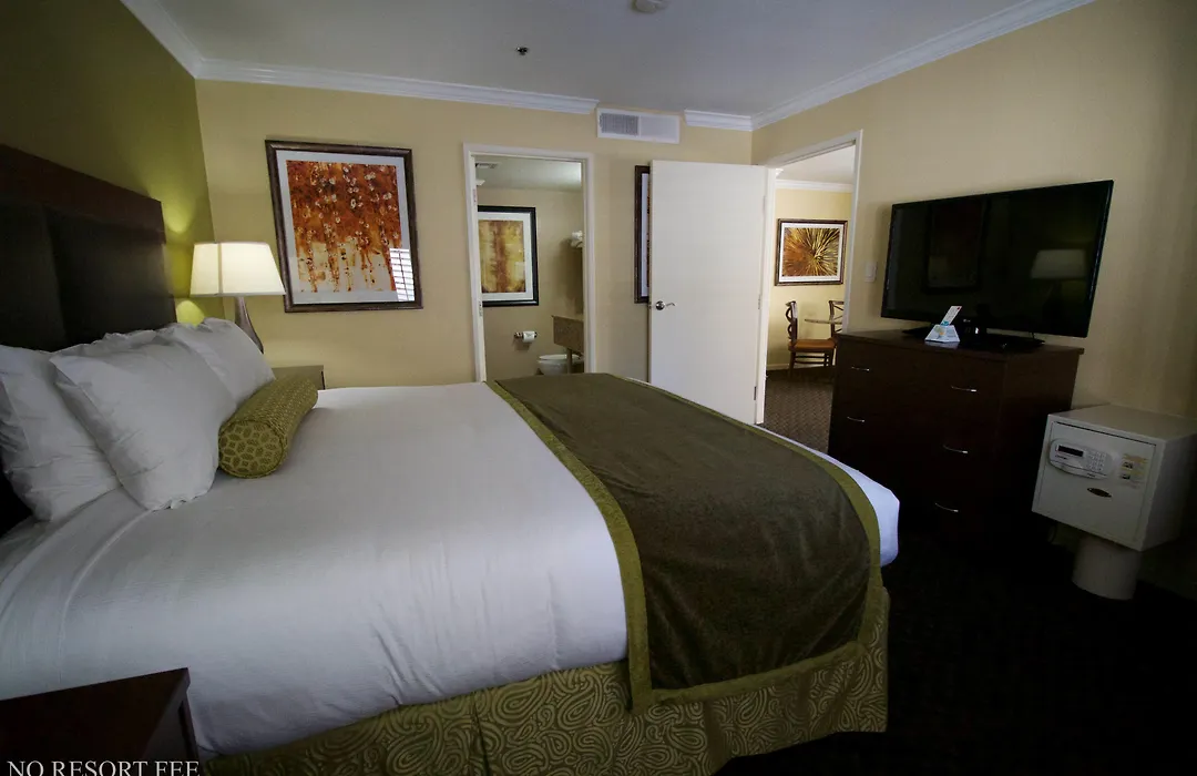 Best Western Plus Casino Royale - Center Strip-1