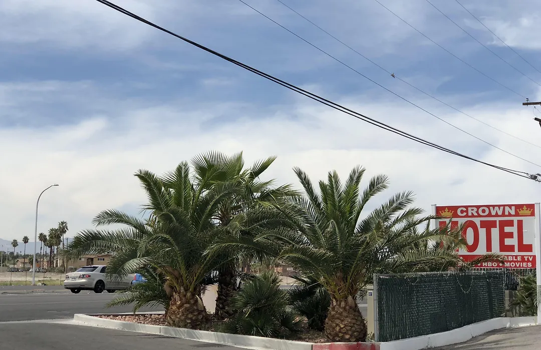 Crown Motel Las Vegas-1
