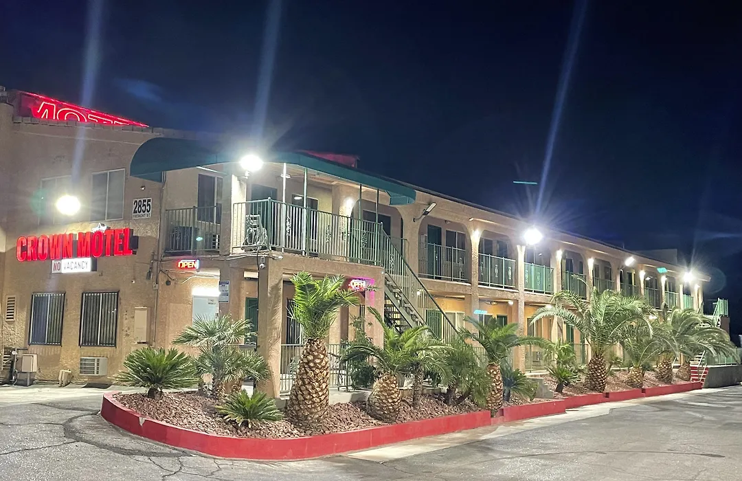 Crown Motel Las Vegas-1