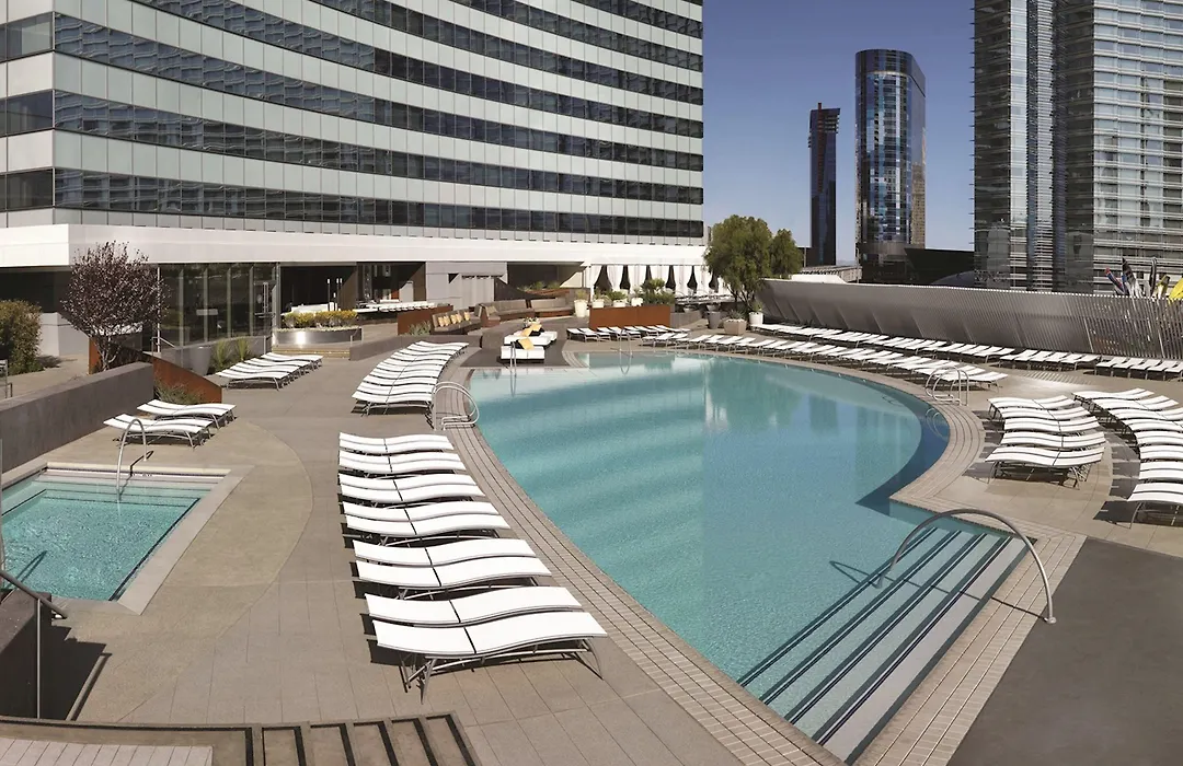 Gorgeous Suite Vdara 22Nd Flr - Pool View - Free Valet-1