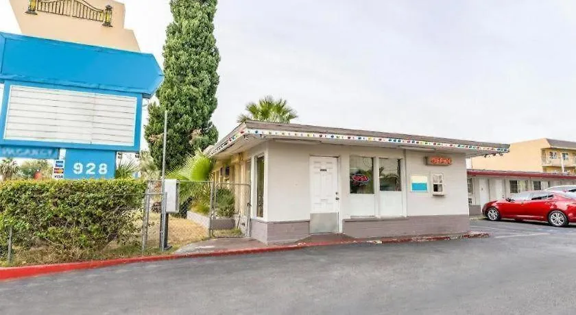 Oyo Gateway Motel Las Vegas North Strip/Fremont St. Area-1