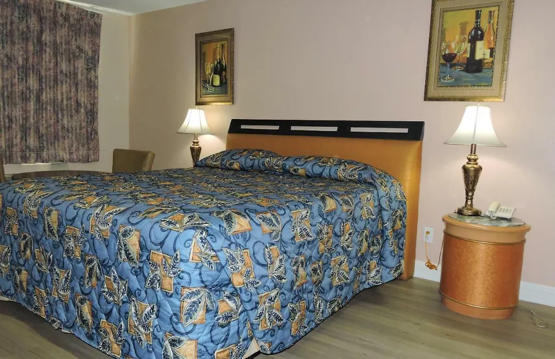 American Inn-1