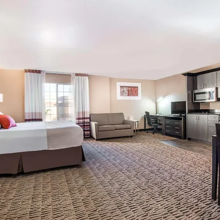 Hawthorn Suites Las Vegas-2