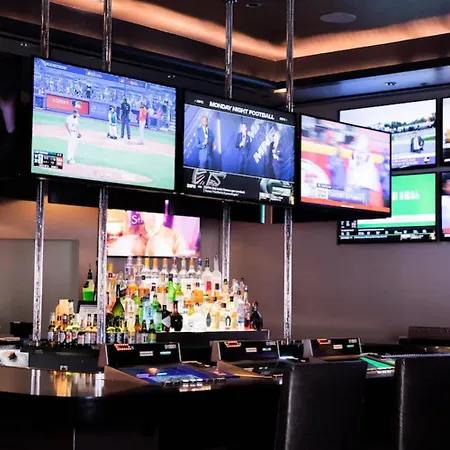 Horseshoe Las Vegas By Suiteness-2
