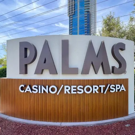 The Adele Palazzo Suite At Palms Place-3