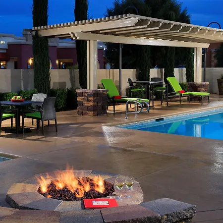Hampton Inn & Suites Las Vegas South-3