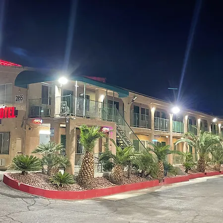 Crown Motel Las Vegas-3