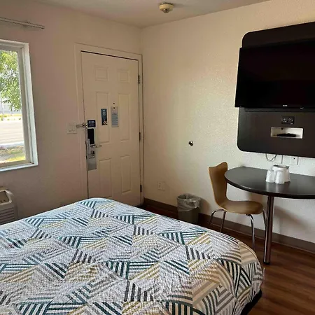 Studio 6 Suites Las Vegas, Nv - Tropicana-2