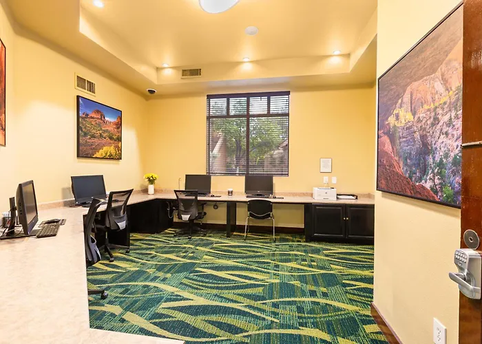 Hotels in VegasCliffs At Peace Canyon