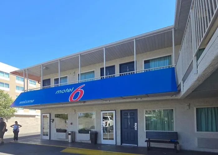 Hotels in VegasMotel 6 , Nv - Strip