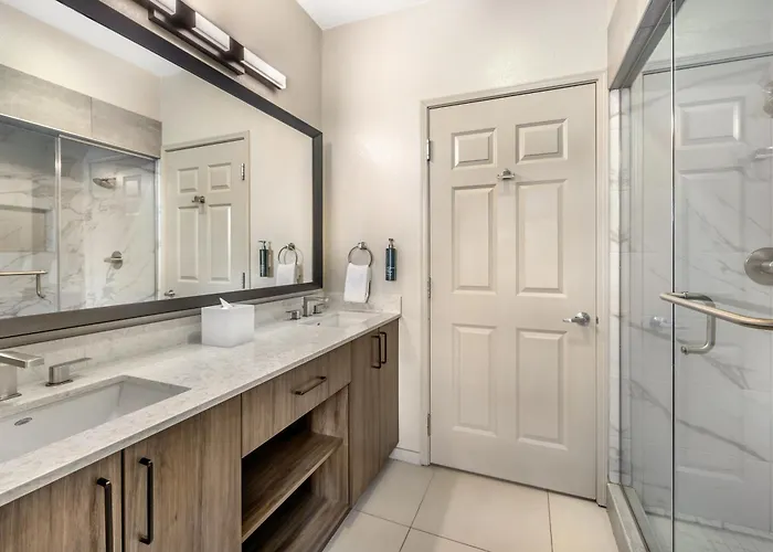 Hotels in VegasBluegreen Vacations Club 36, An Ascend Collection Resort