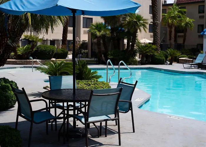 Silver Sevens Hotel & Casino