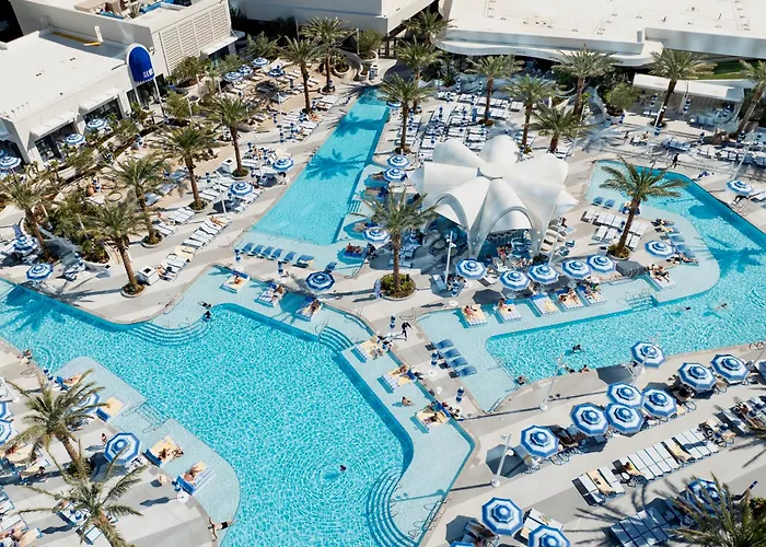 Fontainebleau Las Vegas By Suiteness